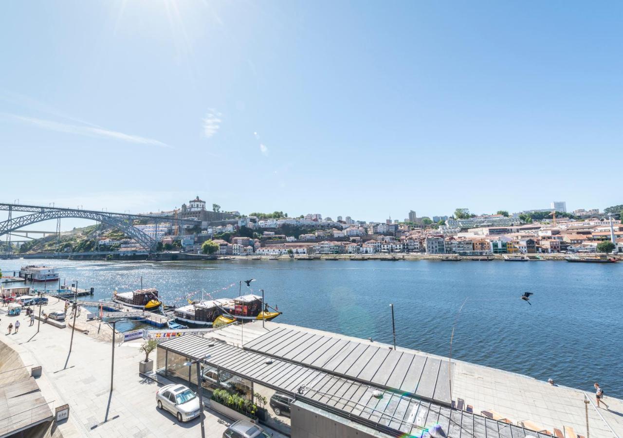 Street Fonte Taurina - Riverfront Oporto