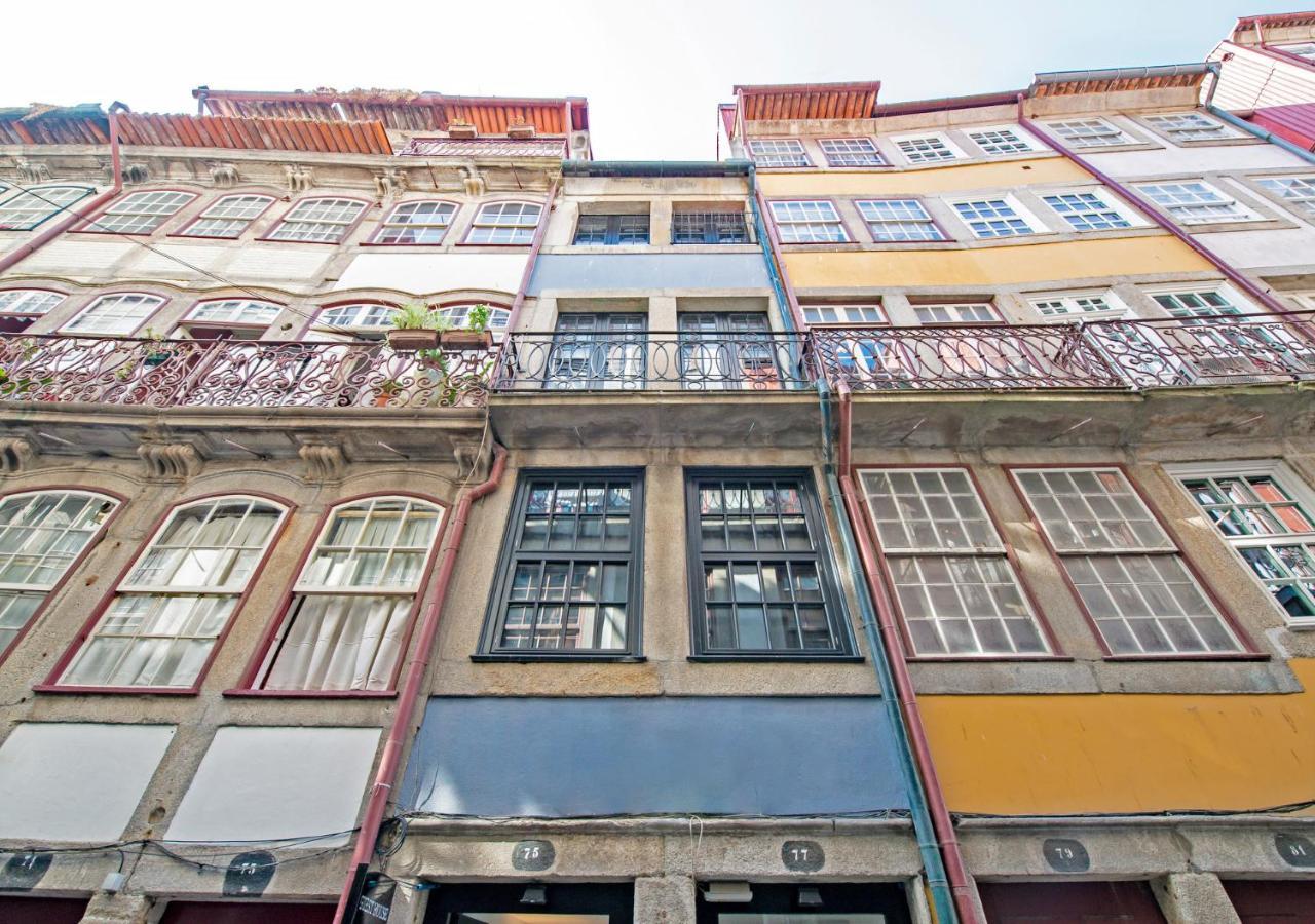 Street Fonte Taurina - Riverfront 2* Oporto